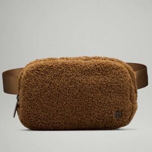 LULULEMON Everywhere Fleece Belt Bag 1L